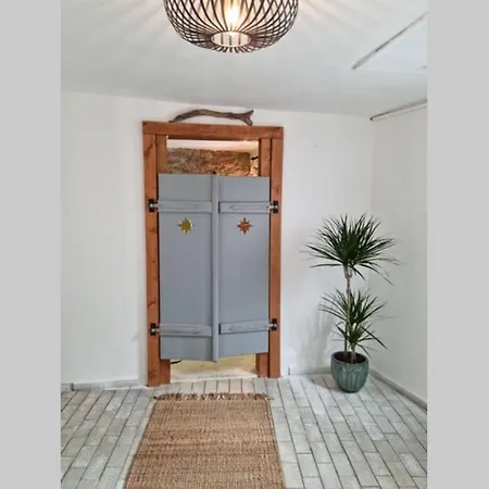 Schoene Ferienwohnung Mit Kamin Neustadt an der Weinstraße Extérieur photo