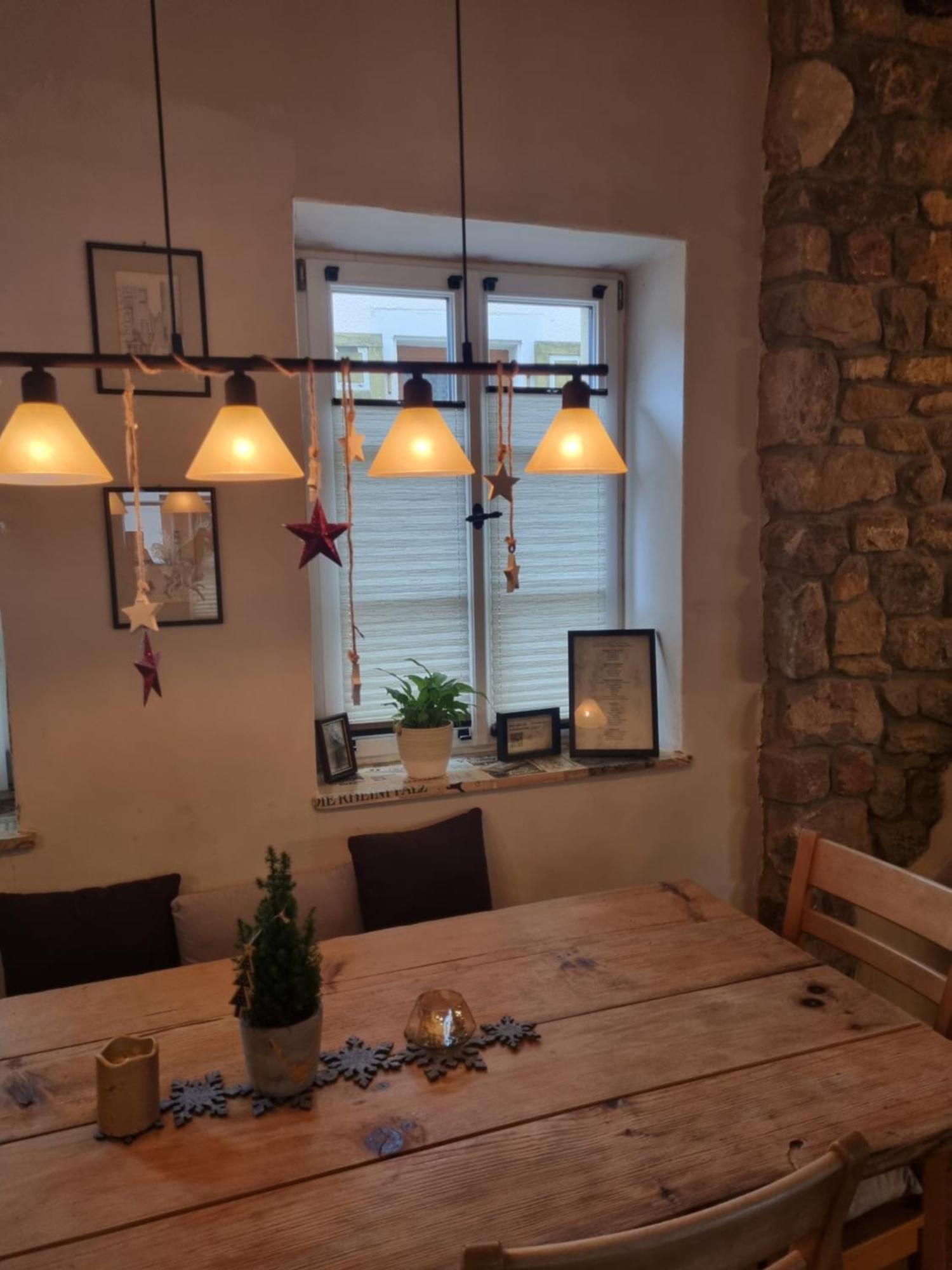 Schoene Mit Kamin Appartement Neustadt an der Weinstraße
